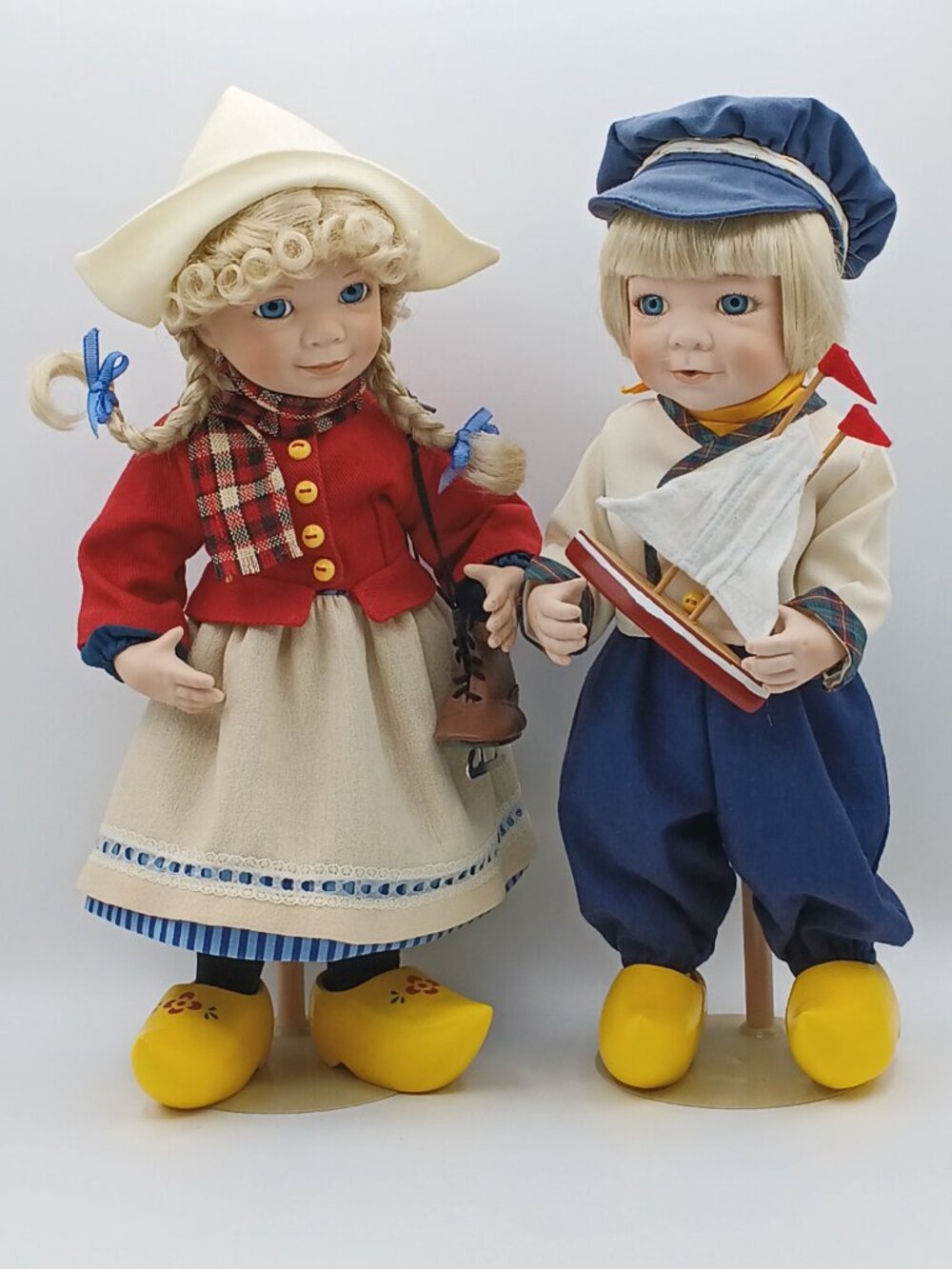 Vtg 1994 Hans & Anna Dutch Girl 15" By Linda Steele Collectible Dolls Accesories